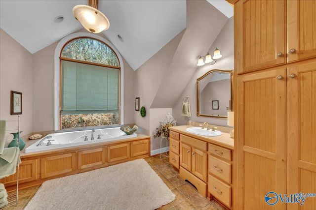 2818 County Road 27, Estillfork, AL 35745