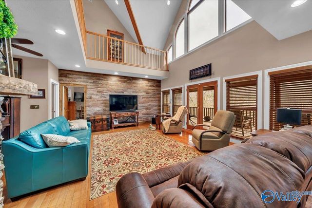 2818 County Road 27, Estillfork, AL 35745