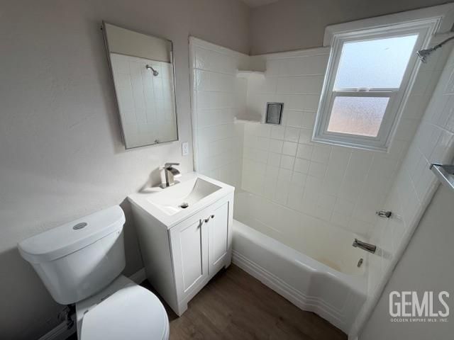 1235 Wilson Avenue, Bakersfield, CA 93308