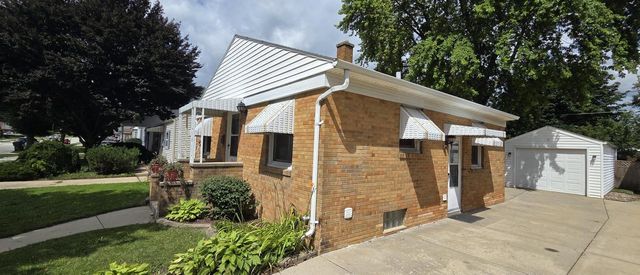 2816 Gillen STREET, Racine, WI 53403