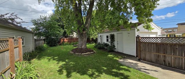 2816 Gillen STREET, Racine, WI 53403