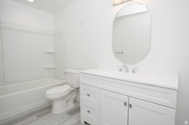 8416 N SUN CREST DR, Eagle Mountain, UT 84005