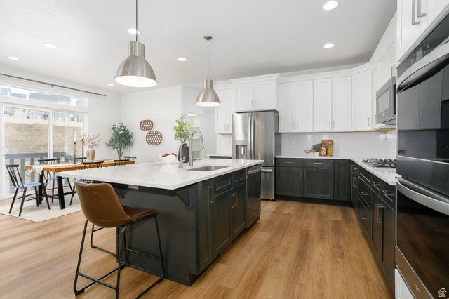 8416 N SUN CREST DR, Eagle Mountain, UT 84005