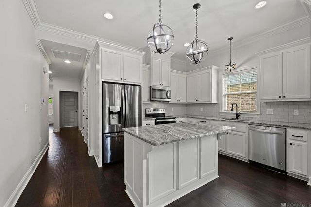 13104 Cedar Pointe Dr, St Francisville, LA 70775