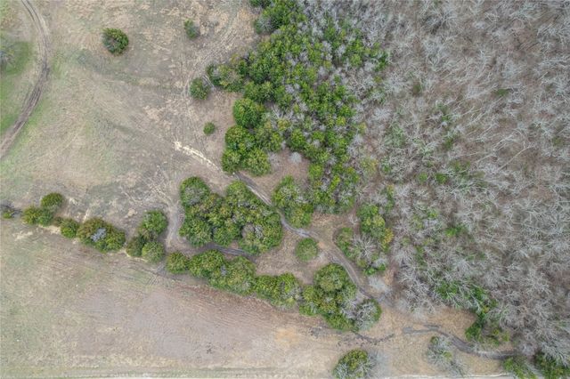 938 County Road 4900, Trenton, TX 75490