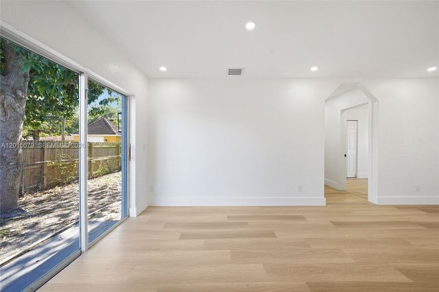 1529 NW 1st Ave, Fort Lauderdale, FL 33311