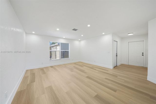 1529 NW 1st Ave, Fort Lauderdale, FL 33311