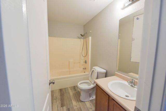 684 W JARDIN Drive, Casa Grande, AZ 85122