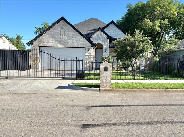 2512 Highcrest Avenue, Fort Worth, TX 76111