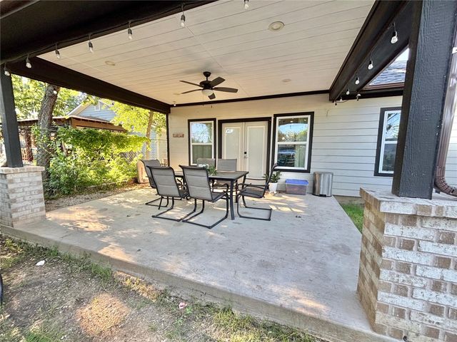 2512 Highcrest Avenue, Fort Worth, TX 76111