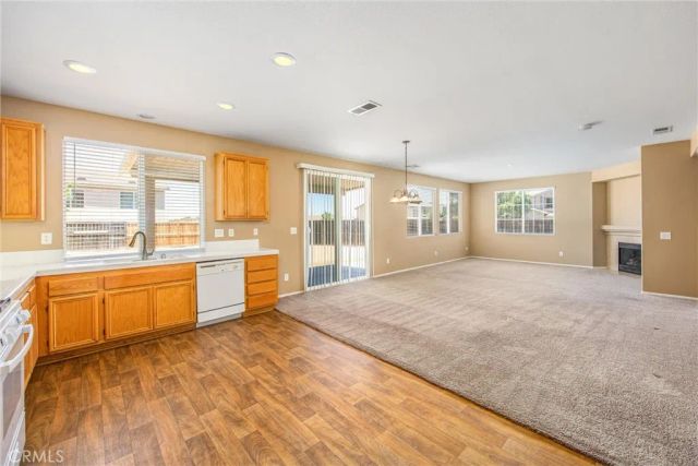 14386 Pleasant Glen Court, Hesperia, CA 92344