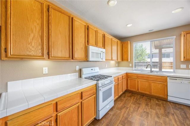 14386 Pleasant Glen Court, Hesperia, CA 92344