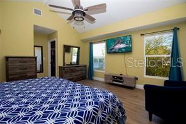 210 83RD AVENUE N, St Petersburg, FL 33702