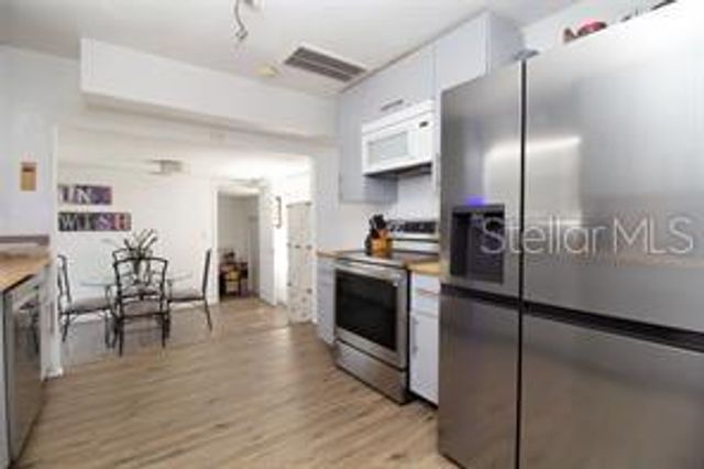 210 83RD AVENUE N, St Petersburg, FL 33702