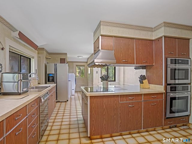 3392 Huntington Road, Stratford, CT 06614