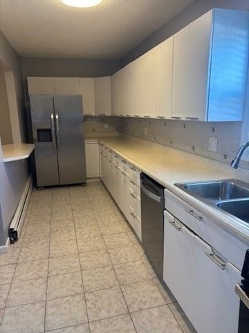 193 Snell St 2, Fall River, MA 02721