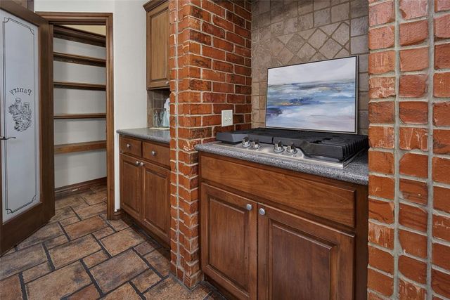 6205 Valley Ridge Drive, Edmond, OK 73034