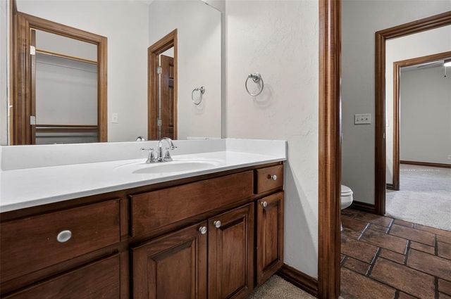 6205 Valley Ridge Drive, Edmond, OK 73034