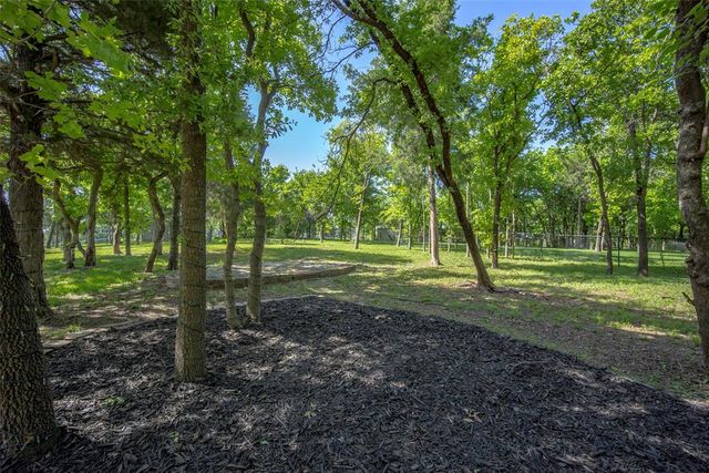 6205 Valley Ridge Drive, Edmond, OK 73034