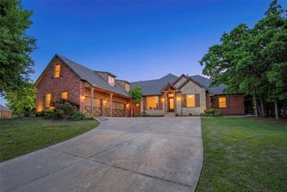 6205 Valley Ridge Drive, Edmond, OK 73034