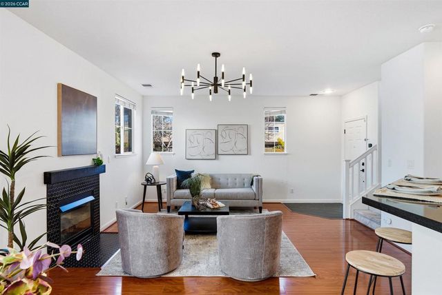 1 1 Avocet Ct, Alameda, CA 94501