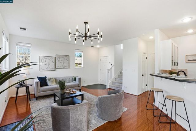 1 1 Avocet Ct, Alameda, CA 94501