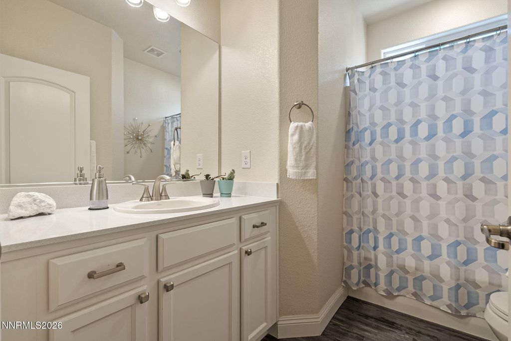 Image 15 of property listing at 2013 Harmony Valley Way, Reno, NV 89521