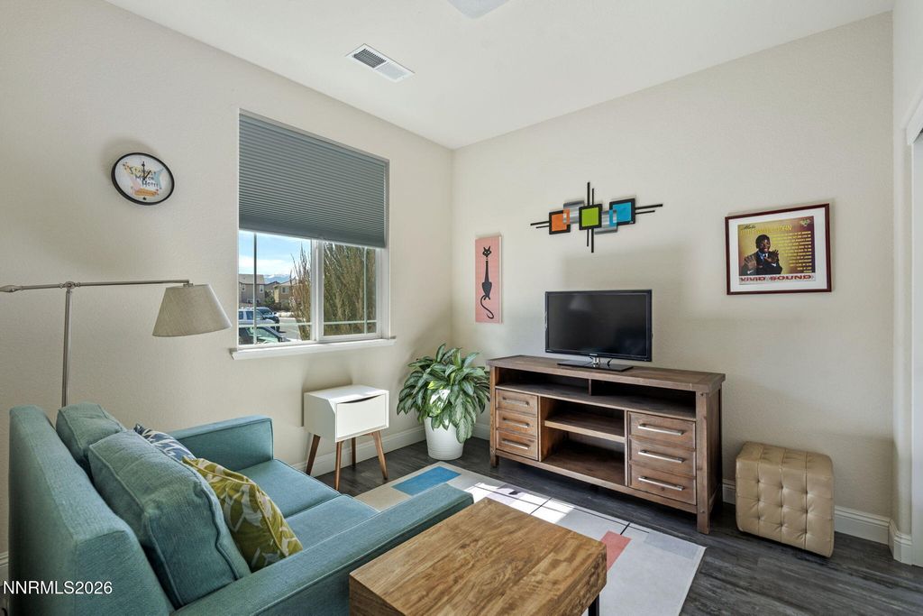 Image 16 of property listing at 2013 Harmony Valley Way, Reno, NV 89521