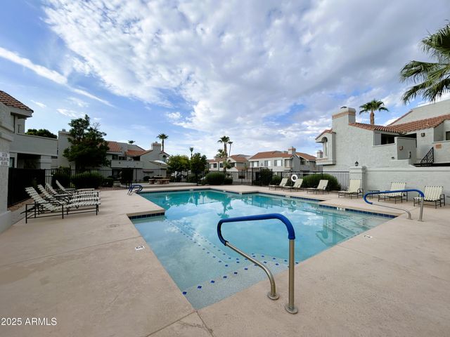 10055 E MOUNTAINVIEW LAKE Drive 2059, Scottsdale, AZ 85258