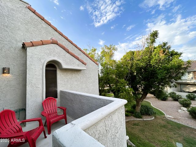 10055 E MOUNTAINVIEW LAKE Drive 2059, Scottsdale, AZ 85258