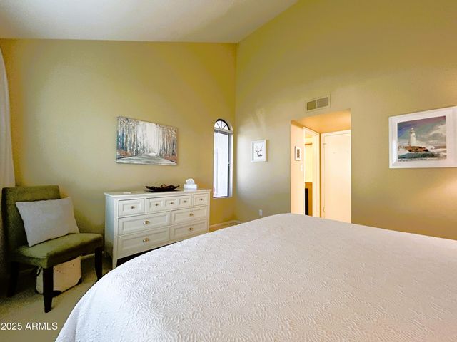 10055 E MOUNTAINVIEW LAKE Drive 2059, Scottsdale, AZ 85258