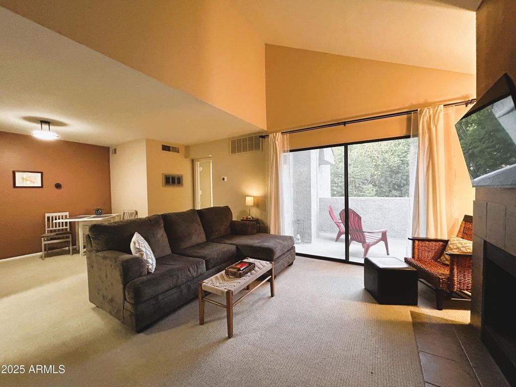 10055 E MOUNTAINVIEW LAKE Drive 2059, Scottsdale, AZ 85258