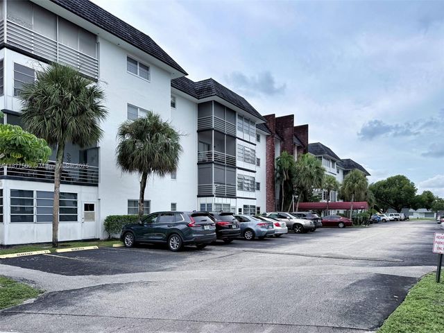 4740 NW 21st St 207, Lauderhill, FL 33313