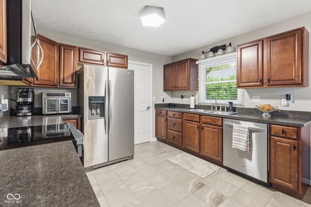 1000 Sunnybrook Lane, Lebanon, IN 46052