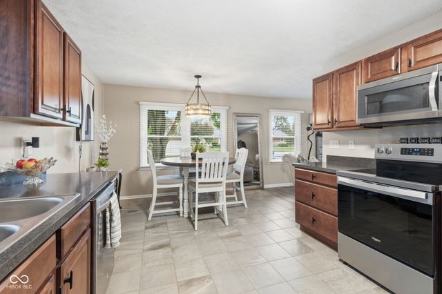 1000 Sunnybrook Lane, Lebanon, IN 46052