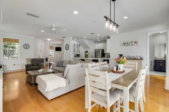 188 Paradise Circle, Jupiter, FL 33458