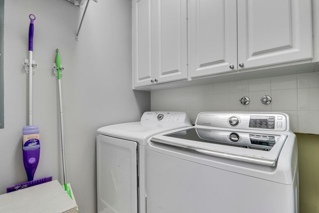 188 Paradise Circle, Jupiter, FL 33458