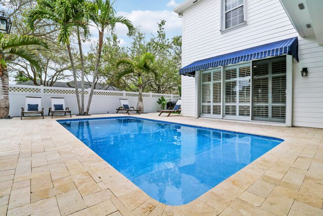 188 Paradise Circle, Jupiter, FL 33458