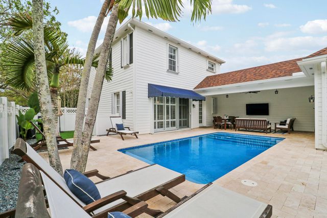 188 Paradise Circle, Jupiter, FL 33458