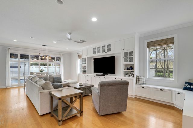 188 Paradise Circle, Jupiter, FL 33458