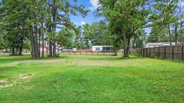 21658 County Road 3749d, Cleveland, TX 77327
