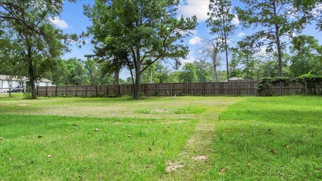 21658 County Road 3749d, Cleveland, TX 77327