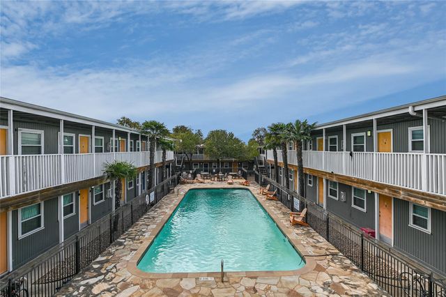 2401 Manor RD 131, Austin, TX 78722
