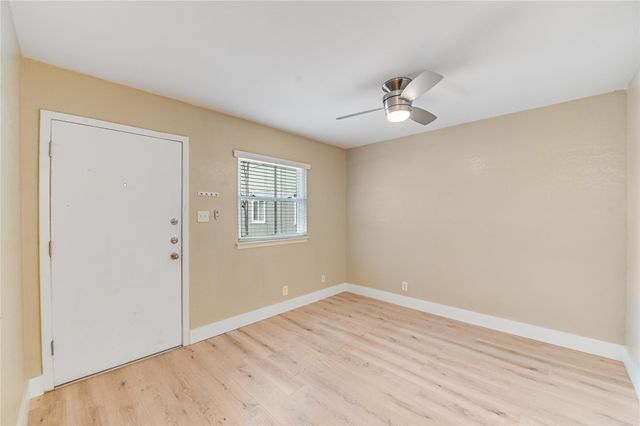 2401 Manor RD 131, Austin, TX 78722