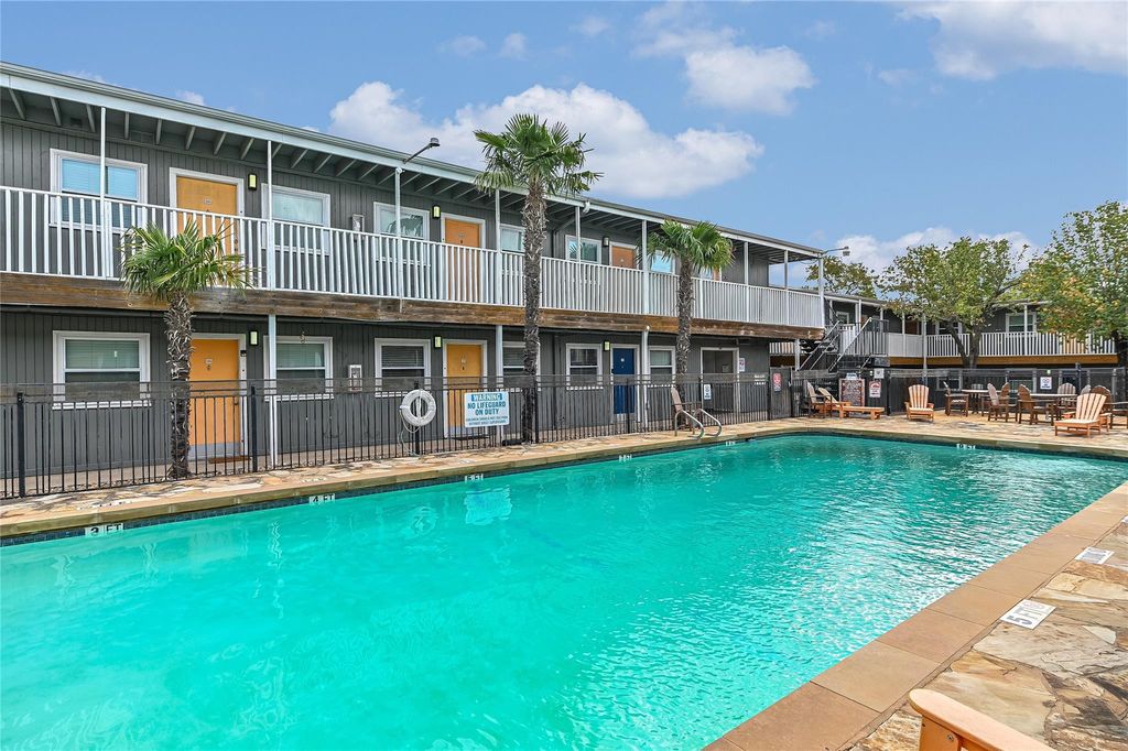 2401 Manor RD 131, Austin, TX 78722
