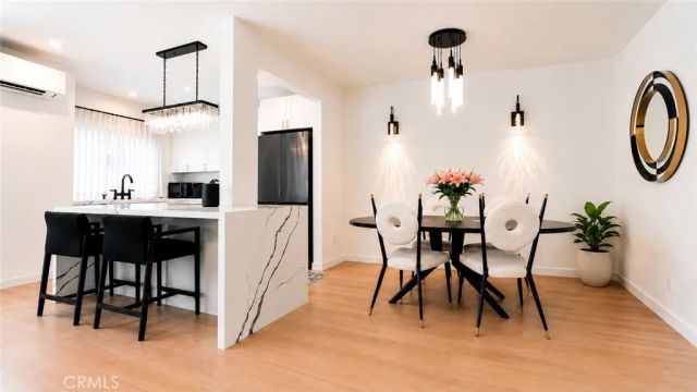 1233 N Laurel 211, West Hollywood, CA 90046