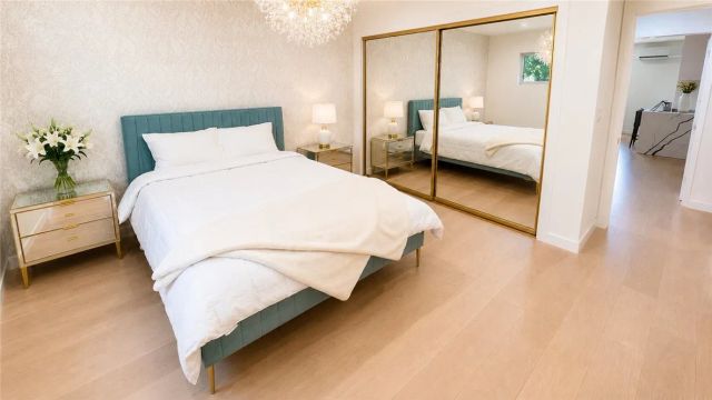 1233 N Laurel 211, West Hollywood, CA 90046