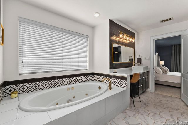 12 INWOOD BLF, San Antonio, TX 78248