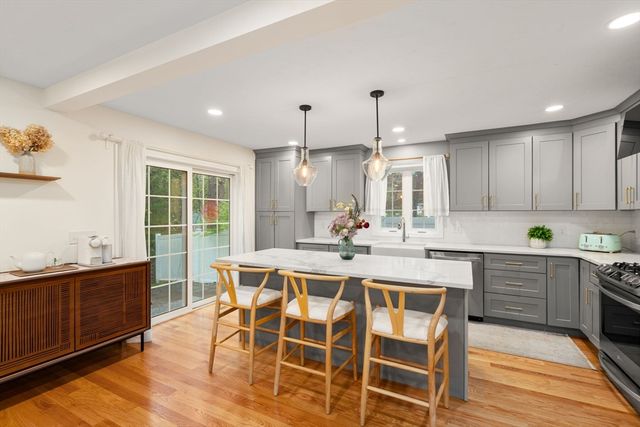 97 Batchelder Rd, Reading, MA 01867