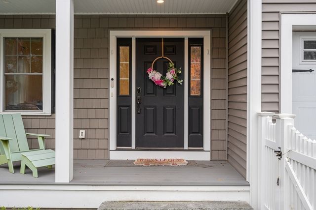 97 Batchelder Rd, Reading, MA 01867